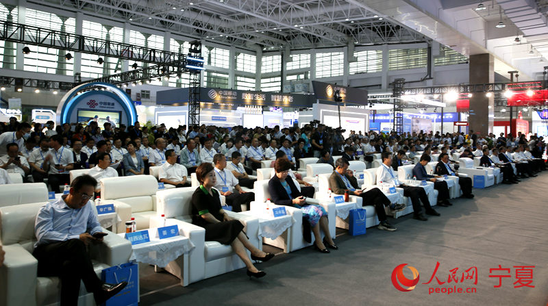 2023寧夏養(yǎng)老服務(wù)業(yè)博覽會(huì)開(kāi)幕式聚焦新生態(tài)，完成26個(gè)項(xiàng)目簽約與電子商務(wù)融合